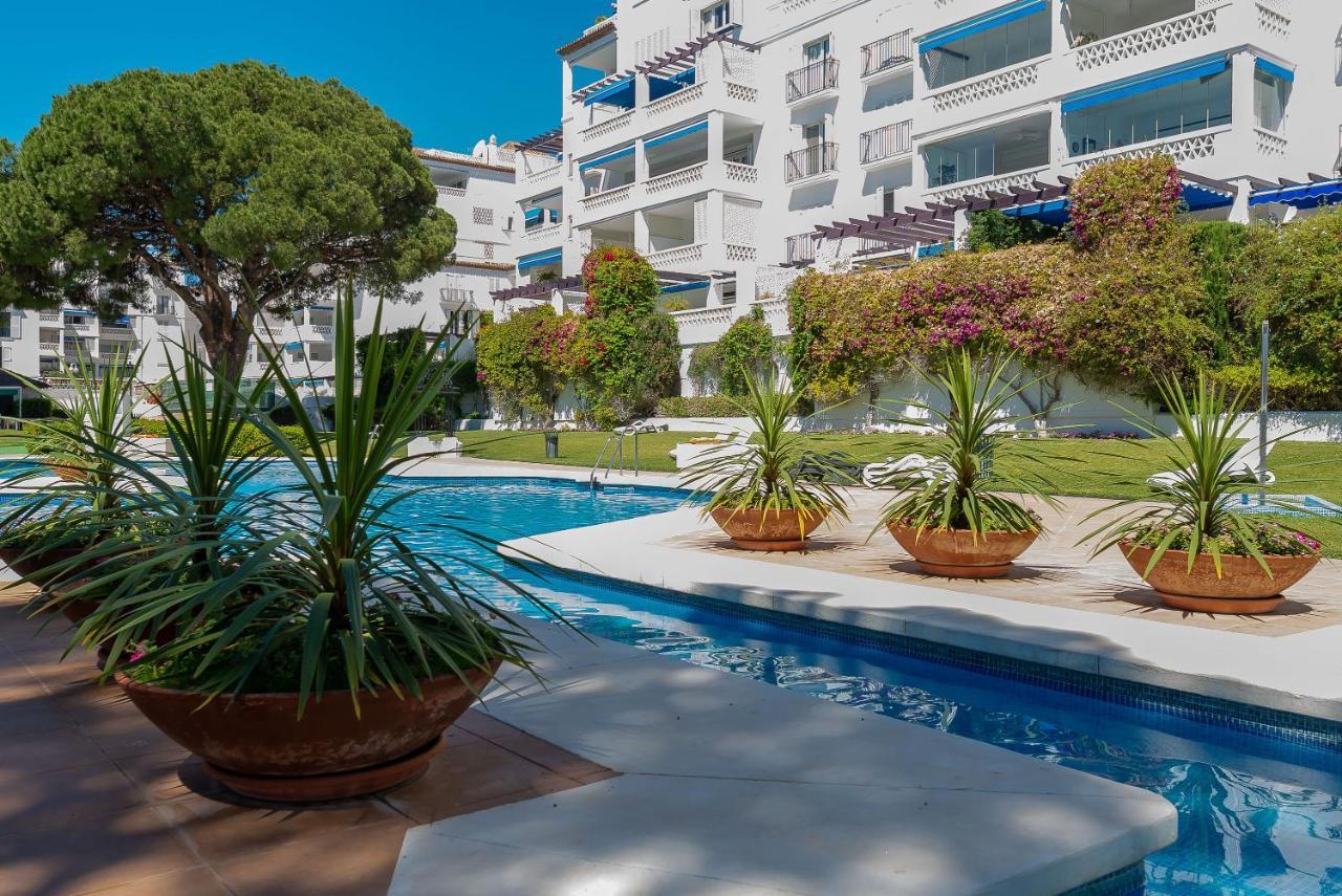Puerto Banus2 Beachfront And Pools Marbella Exterior photo